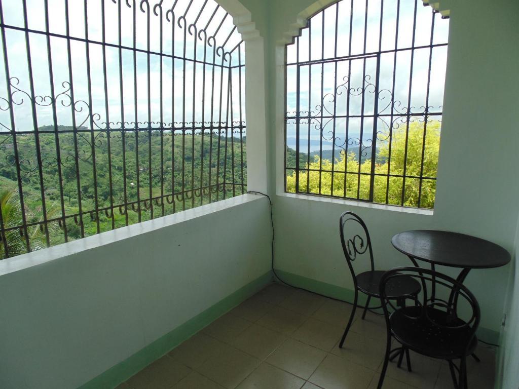 Royal Taal Inn Tagaytay City Quarto foto